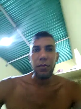 UnreadyChutzpa webcam