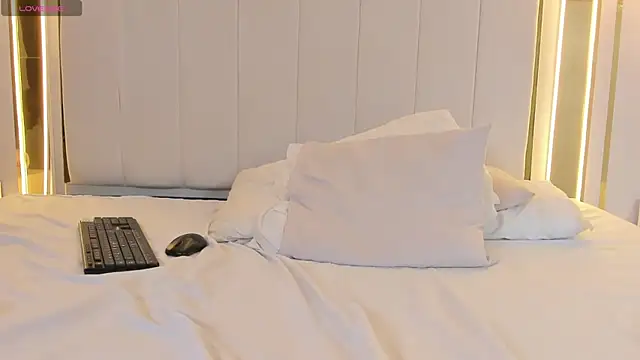 naughtyrose_vc webcam