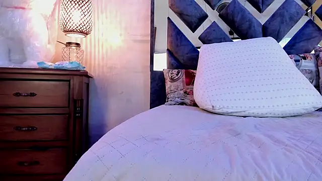 annie_vega17_ webcam