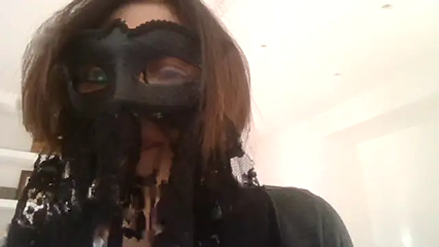 HelenTiAscolta webcam