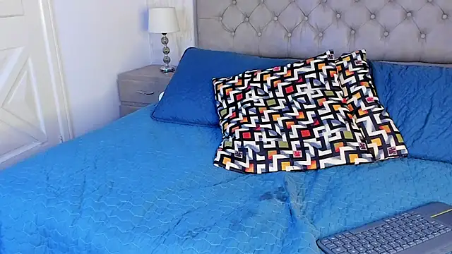 Sienna_brunette webcam