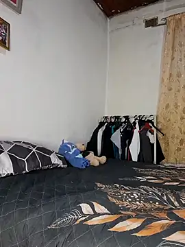 Goodgirlsue_77 webcam