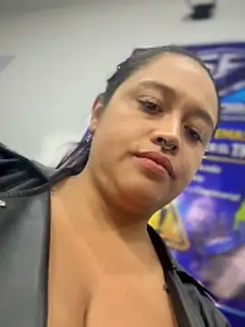 _Mia-Safety_Inspector webcam