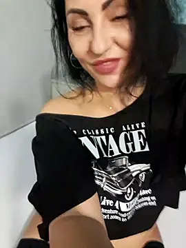 charrlote_love webcam