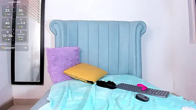 Cleopatra_Trans webcam