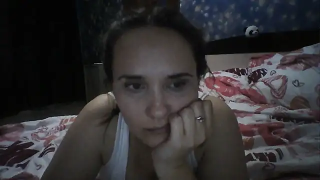 Alisa07qw webcam