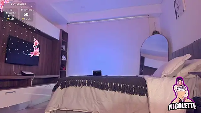 nicolette_tay webcam