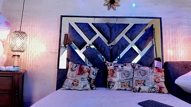 annie_vega17_ webcam