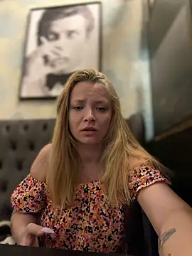 AnastasiaAniess webcam