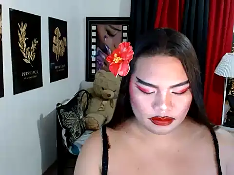 TSbrianaHugeCock webcam