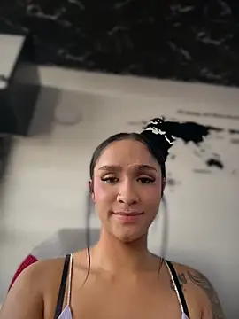 Isabella-Teen webcam