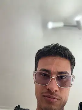 TavoHot_ Live Webcam on Stripchat