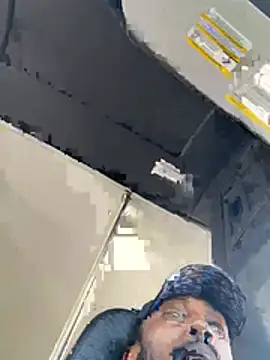 pleasure_overlord (Ask my age) - Run up these tokens and fans