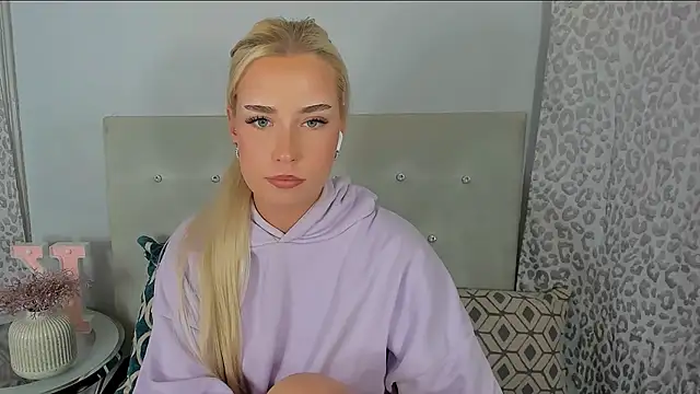 KristyHoney webcam