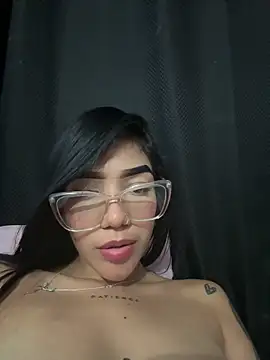 ElaRose_12 webcam