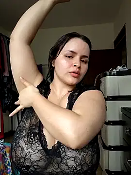 SeleneLuminari8 webcam