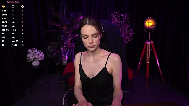 Wild_Alice_me webcam