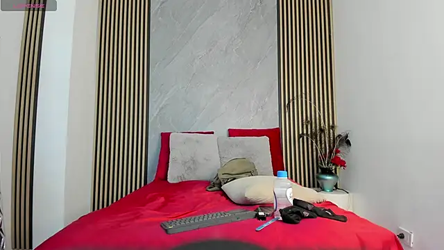 SelenneAndApollo webcam