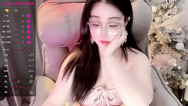 Monica-666888- webcam