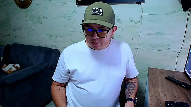 maximo_daddy - Maximo_daddy's free webcam - UK Sex Cams