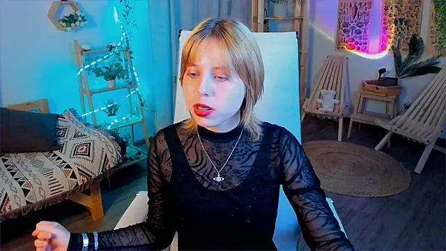 VivienneHebert webcam