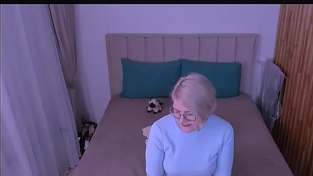 sabrinamacmarren webcam