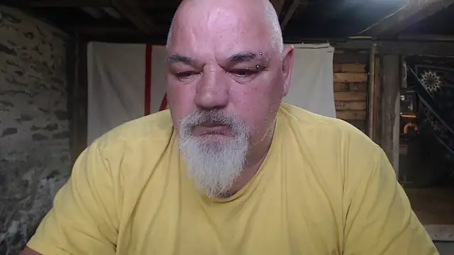 Newfiesausage1972 webcam