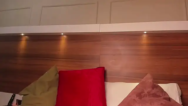 AriadnaHarper webcam