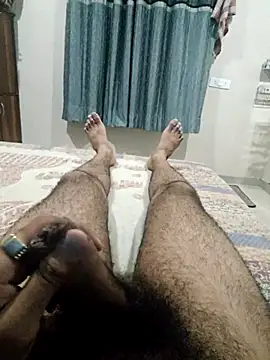 Tall_Hairy_Man webcam