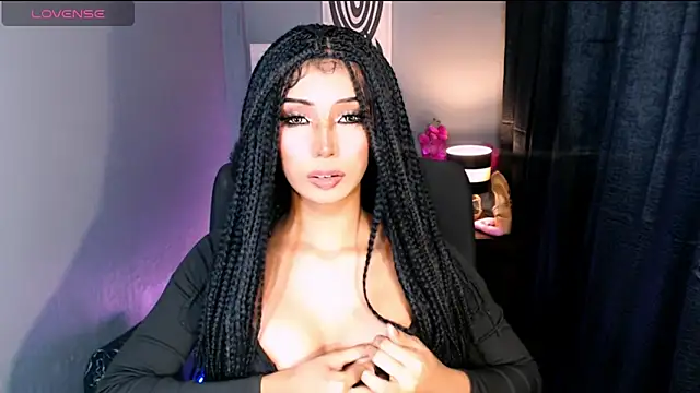 xUrGoddess_islaCumsAlotx webcam