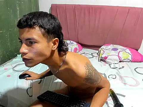 Junior_bebe live sex cam