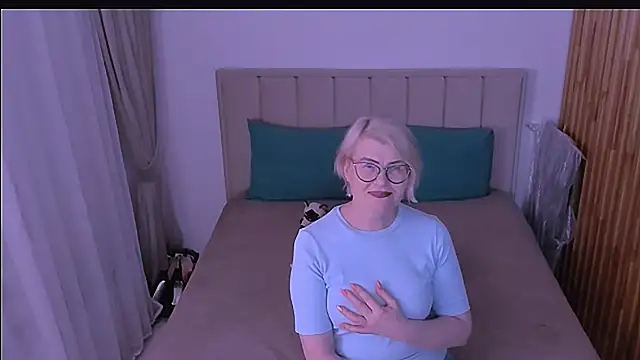 sabrinamacmarren webcam