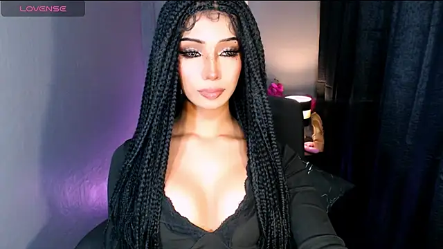 xUrGoddess_islaCumsAlotx webcam