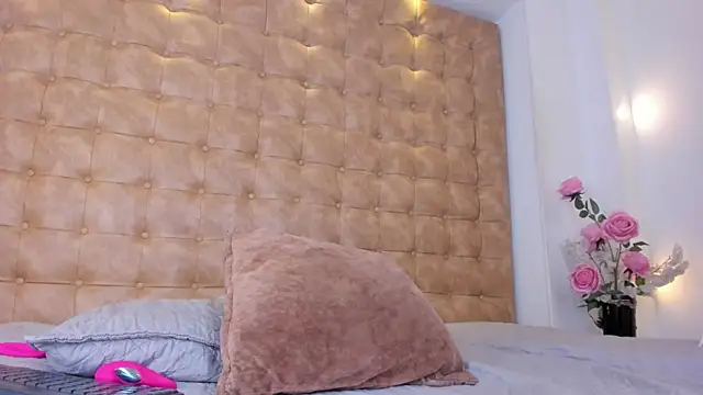 violet_giraldo webcam