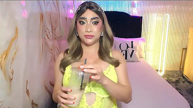 SelfsuckmyBigBanna webcam