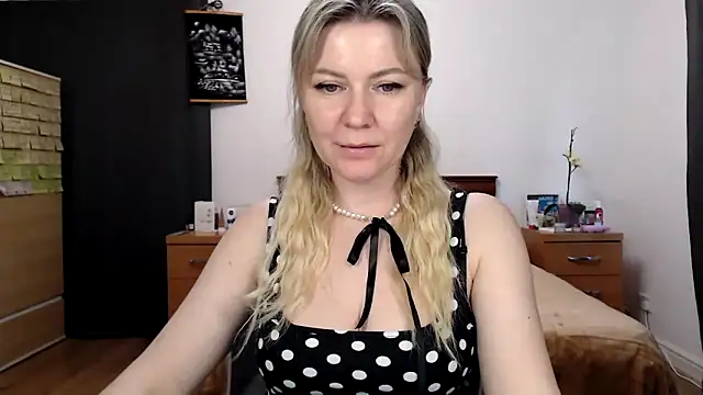 ParadiseAlina webcam