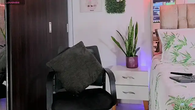 Dulce_Morrys - Live Cams