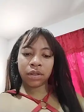 Webcam Model (Jade_Roxx)  is live.Free join now!