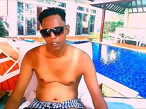 IndianHunk01 webcam