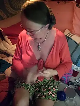 hot-muci (Ask my age) - Dildoplay