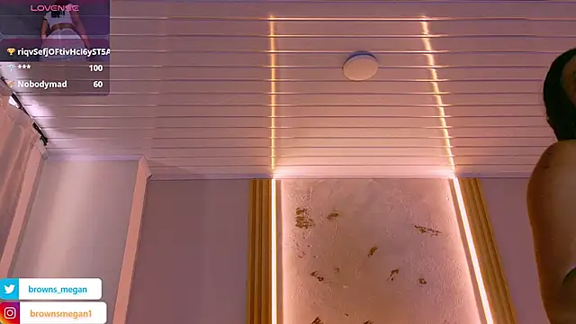 Megan_browns1 webcam