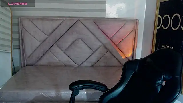 Afrodita_Wild_v webcam