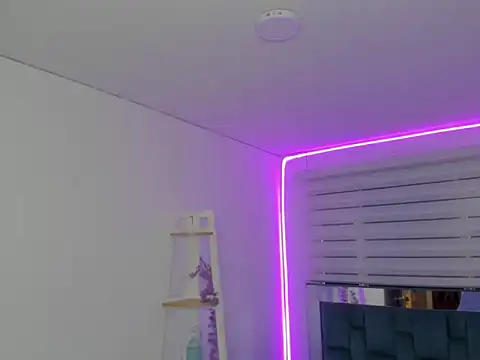 Catalina_Foxt webcam