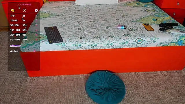 VallerieJones webcam