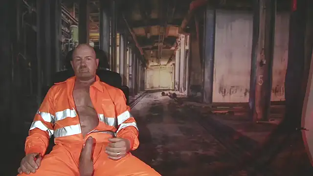 ManlyPrisonGuy webcam