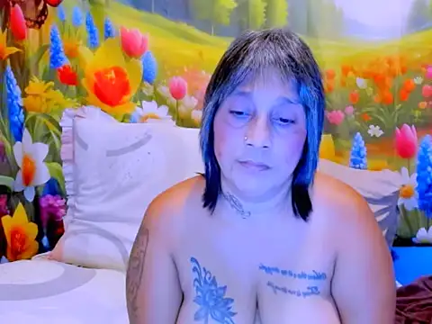indianroxy webcam
