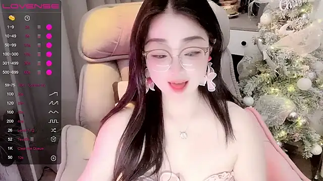 Monica-666888- webcam