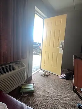 Stressreliever82 webcam