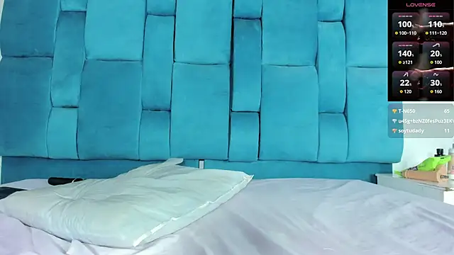 mia__fernandez webcam