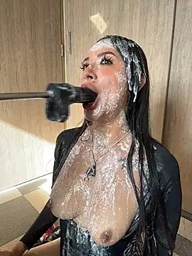 ValentinaBianchi Live Webcam on Stripchat